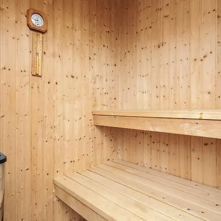 Holiday home 6 Person In *