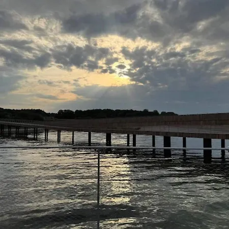 6 Person In Nyaraló